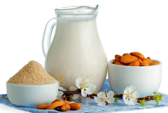 Health Benefits of Almond Milk Health Benefits of Almond Milk