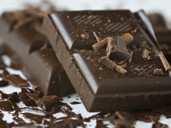 7 Proven Health Benefits of Dark Chocolate