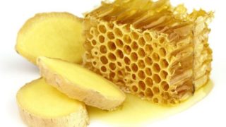 Honeycomb with ginger slices
