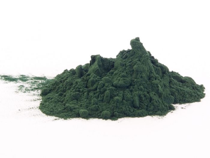 Nutritional Value of Wheatgrass and Spirulina | Organic Facts