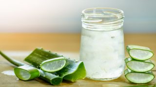 Aloe Vera Juice for Hair: Top Benefits & How To Use