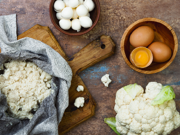 Preparing cauliflower pizza crust