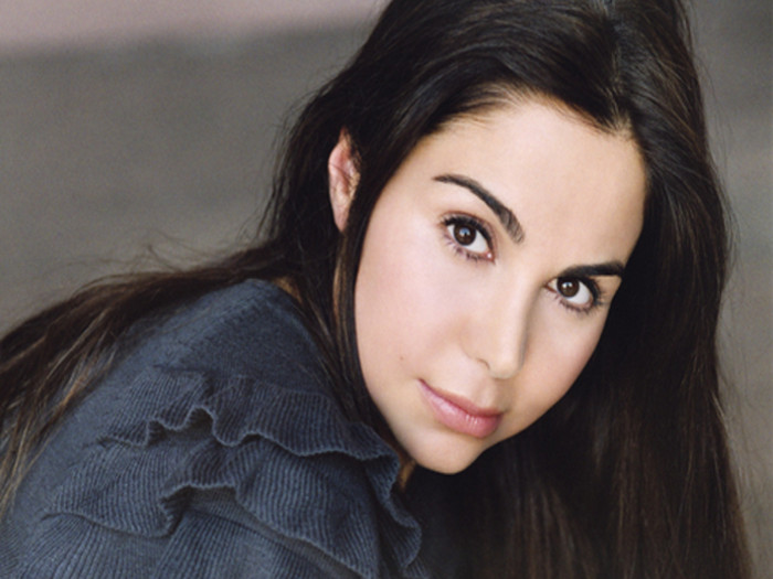 A close-up shot of Chandanni Miglino