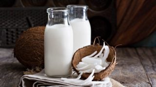 7 Best Milk Substitutes for Baking