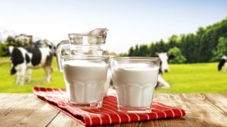 4 Surprising Benefits of Organic Milk