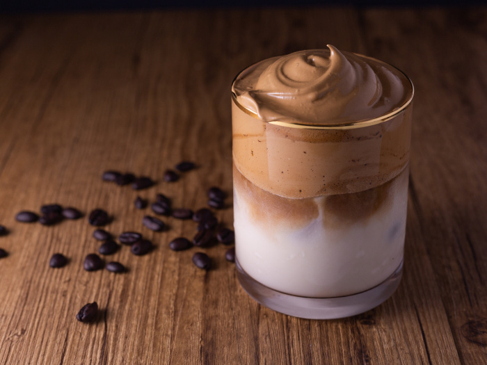 Dalgona coffee with coffee beans