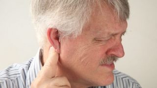9 Proven Essential Oils for Ear Infection