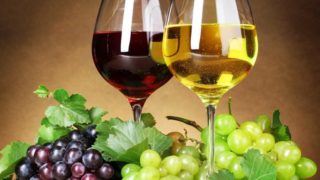 8 Best Dry White Wine Substitutes