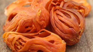 Close-up image of aromatic mace spice