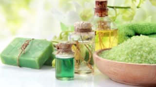 7 Amazing Benefits of Mineral Oil