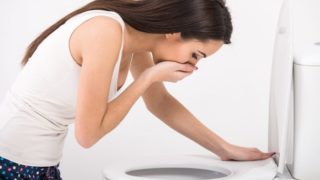 10 Effective Essential Oils for Nausea