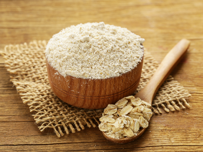 what-is-oat-flour-how-to-make-it-organic-facts