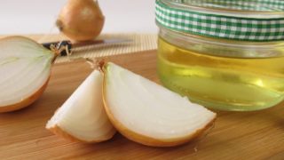 Onion Juice for Hair: Benefits & How to Make