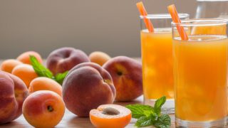 10 Amazing Benefits of Peach Juice