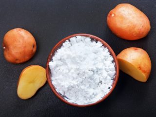 starch potato use arrowroot substitute cornstarch place substitutes baking shutterstock credit powder flour organicfacts