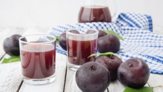 11 Incredible Benefits of Prune Juice