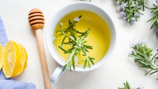 How to Make Rosemary Tea & Benefits