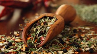 Top 4 Poultry Seasoning Substitutes