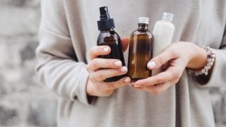 Thieves Oil: Recipe, Uses, & Benefits