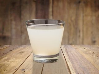 8 Amazing Benefits of White Cranberry Juice | Organic Facts